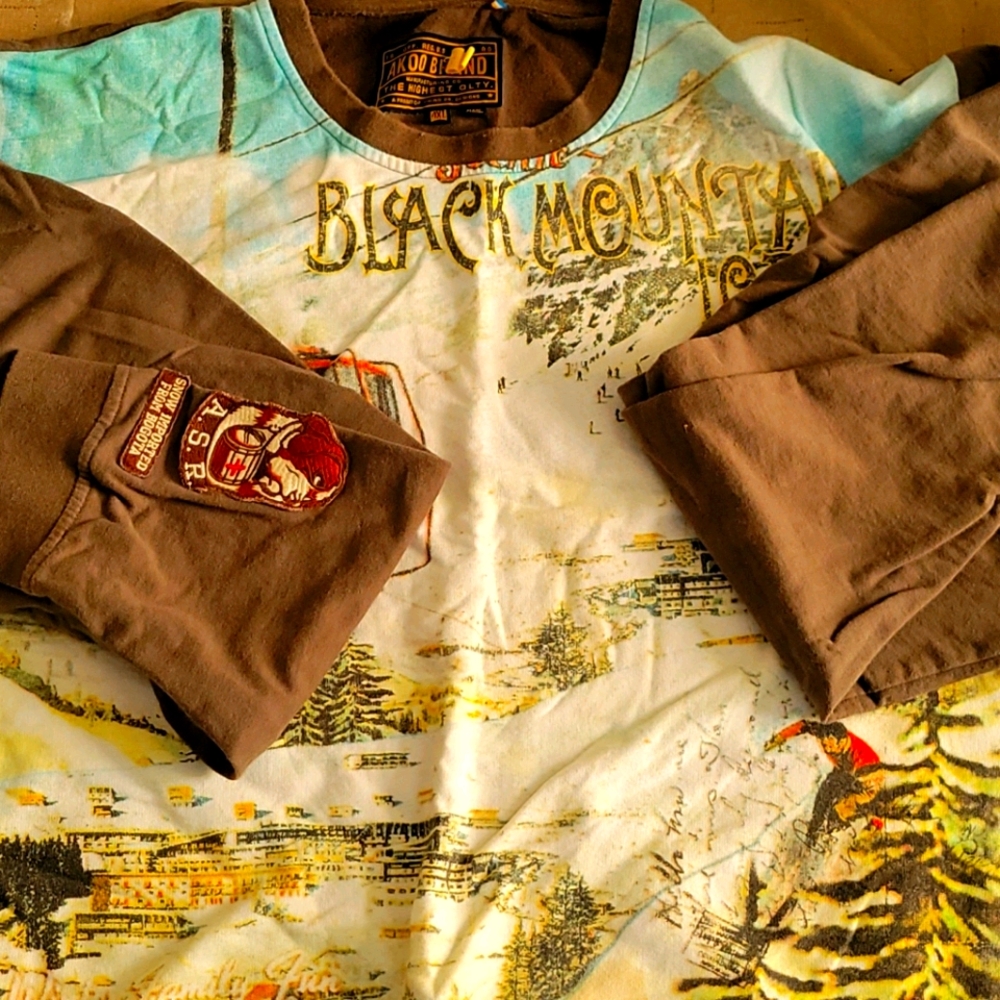 Akoo sweatshirt